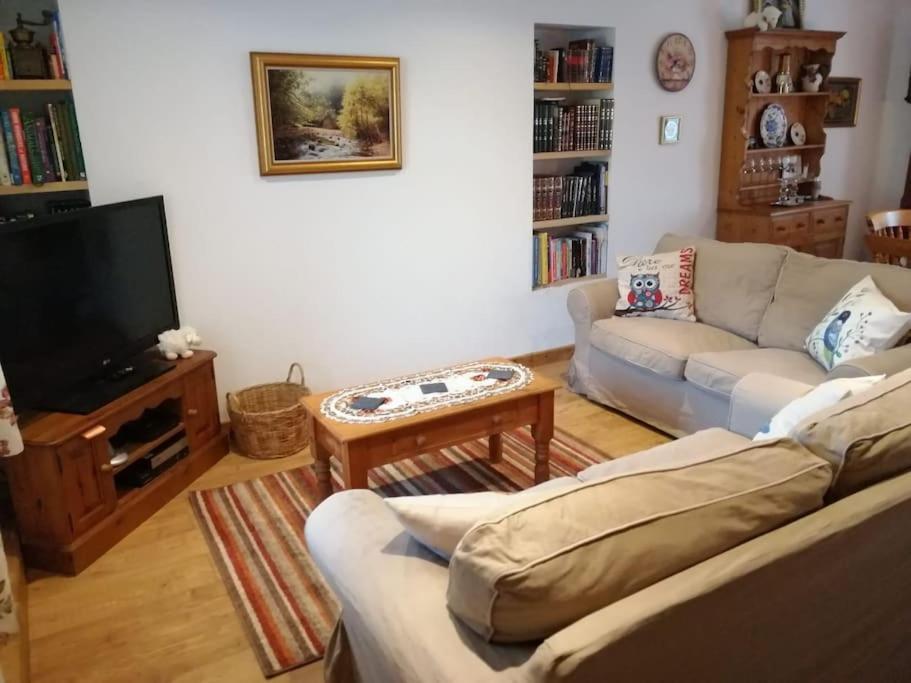 Welsh Miners Cottage Four Bedroom House Treherbert Kültér fotó